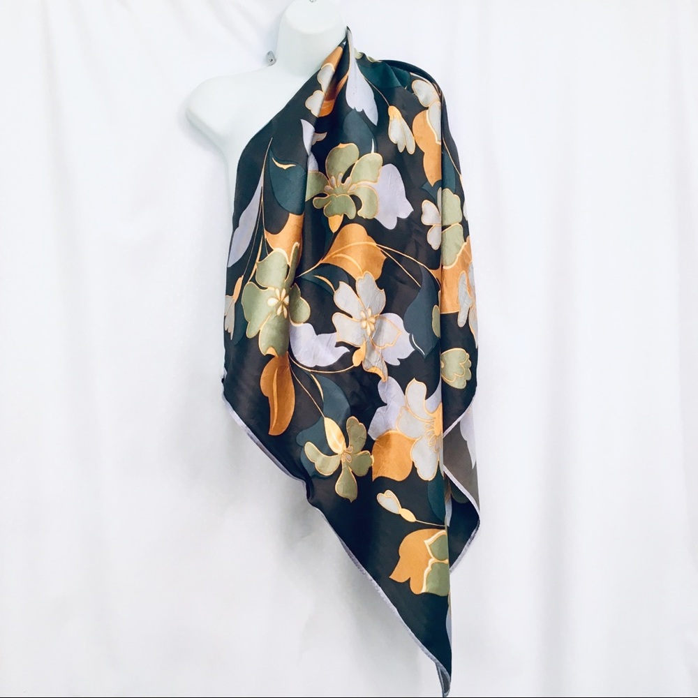 Large Green Gold & Blue Floral Printed Scarf - Picture 3 of 6